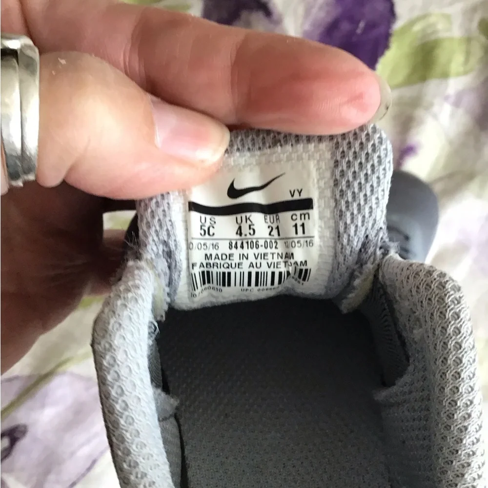 Baby Nike Air Max Tavas - Picture 6 of 6